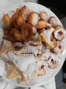 mix dolci sardi di carnevale